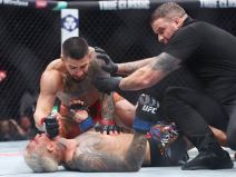 Ilija Topurija Čarls Oliveira