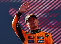 Lando Noris slavi pobedu u Formuli 1.