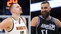 Nikola Jokić, Jonas Valančijunas.jpg