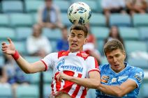 Veljko Milosavljević u duelu protiv zenita.