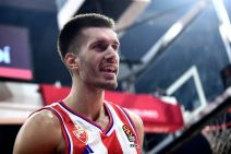 Filip Petrušev u dresu Crvene zvezde.