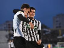 Fudbaleri Partizana Jovan Milošević i Vanja Dragojević.