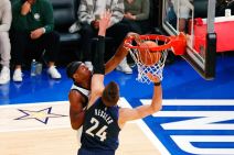 Oskar Šibvej zakucavanje preko Keslera