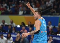 Luka Dončić na Svetskom prvenstvu protiv Kanade