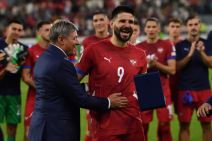 Dragan Stojković Piksi i Aleksandar Mitrović posle meča sa Andorom