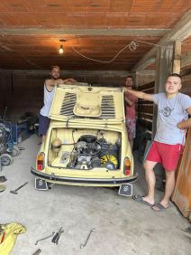 tri druga iz Vlasotinca (3).jpg