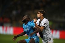 Đovani Leoni i Romelu Lukaku na meču Parme i Napolija