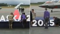 Crveni tepih za Donalda Trampa i Vladimira Putina