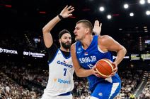 Košarkaš reprezentacije Srbije Nikola Jokić protiv Češke.
