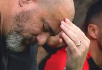 Dejan Stanković sedi zabrinut na klupi Spartaka protiv Zenita