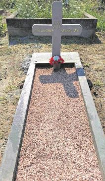 Darko nepoznatom čoveku podigao spomenik (1).jpg