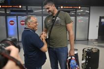 Darko Miličić na dočeku reprezentacije sa Nebojšom Čovićem