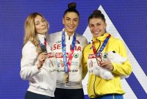 Marina Beh Romančuk i Ivana Španović sa medaljama u Glazgovu 2019