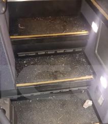 kamenovan autobus sa srpkim turistima u Grčkoj (4).jpg