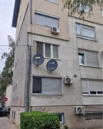 Policajac pao sa četvrtog sprata  (4).jpg