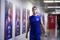 Zagrevanje pred utakmicu Srbija Slovenija (3).jpg