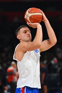 Zagrevanje reprezentacije Srbije pred utakmicu protiv Slovenije (3).jpg