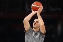 Zagrevanje reprezentacije Srbije pred utakmicu protiv Slovenije (1).jpg