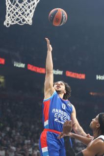 Šejn Larkin (4).jpg