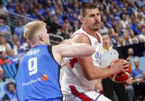Nikola Jokić na meču protiv Estonije