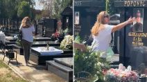 Bliska prijateljica Popovića ljubi spomenik