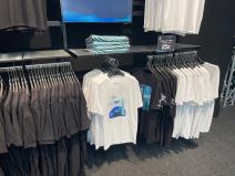 Zvanična prodavnica na Eurobasketu (1).jpg