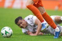 Tomas Hendel u borbi za loptu