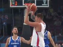 Asistencija Nikole Jokića protiv Češke.