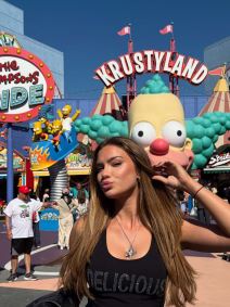 Nejmar slao poruke devojci Bake Praseta