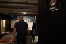 Aleksa Avramović u svlačionici Srbije na Eurobasketujpg