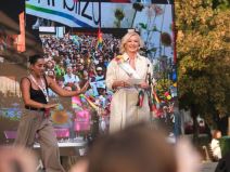 Zejna predala lentu Oliveri Kovacevic (1).jpg