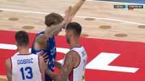 Mika Murinen i Stefan Jović frka na Eurobasketu