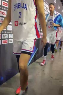 Košarkaši Srbije utučeni posle ispadanja (1).jpg