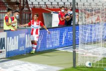 Andrija Radulović slavi gol iza gola Crvene zvezde