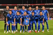 Reprezentacija Srbije u plavom dresu protiv Engleske na Marakani