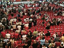 Prazne tribine pre kraja utakmice Srbija - Engleska (1).jpg