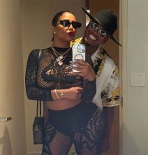 Ne Yo i devojke (2).jpg