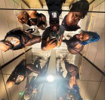 Ne Yo i devojke (5).jpg