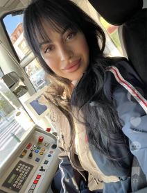 Anđela vozi tramvaj u Beču (4).jpg