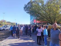 Vojna parada 2025 - Građani se okupljaju (3).jpg