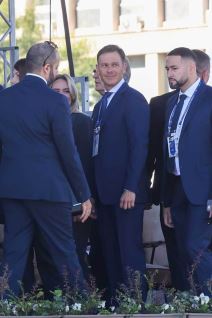 Vojna parada 2025 - Državni zvaničnici stigli na paradu (2).jpg