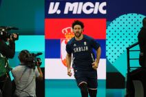Vasilije Micić izlazak na parket