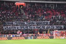 Transparenti navijača Zvezde o Stojkoviću