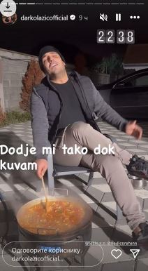 Darko Lazić kuva kotlić u Brestaču (2).jpg