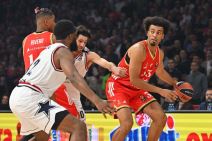 Džordan Nvora na utakmici Zvezda Armani