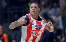 Jago dos Santos drži dres Crvene zvezde