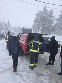 Zaglavljen autobus 2.jpg