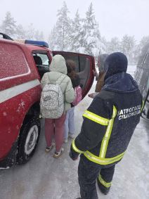 Zaglavljen autobus 4.jpg
