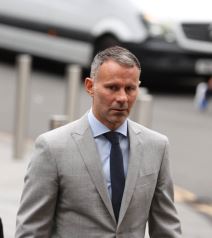 Rajan Gigs u odelu ide na suđenje