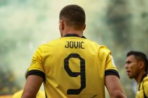 Luka Jović srpski fudbaler u dresu atinskog AEK-a